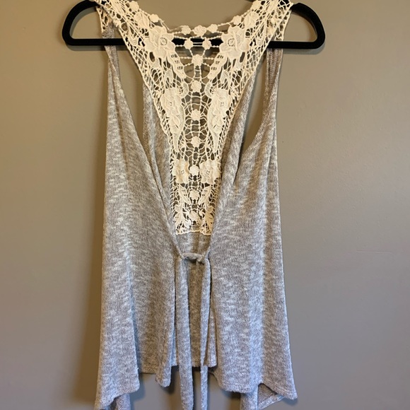 Sweater vest with tie and lace detail - Picture 3 of 3